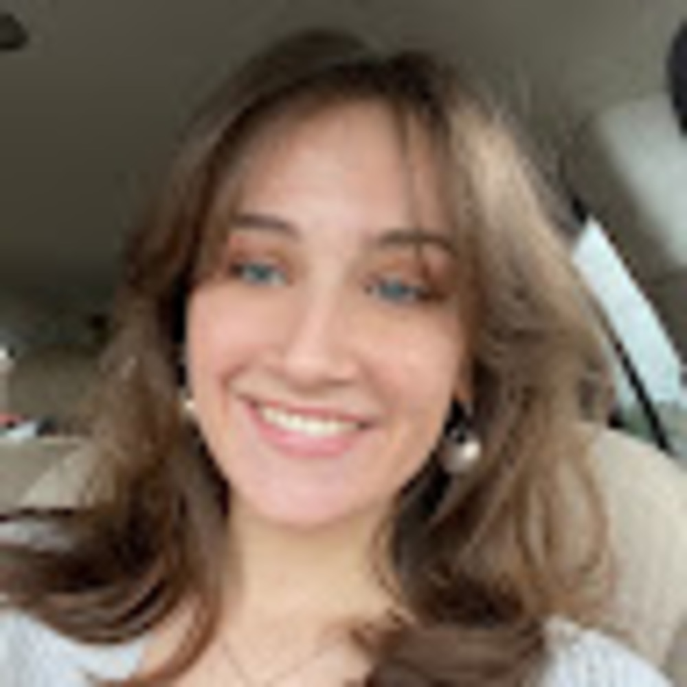 Meet your Posher, Carmela
